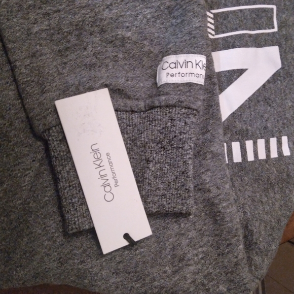 Calvin Klein Logo Fleece Hoodie - Picture 4 of 4